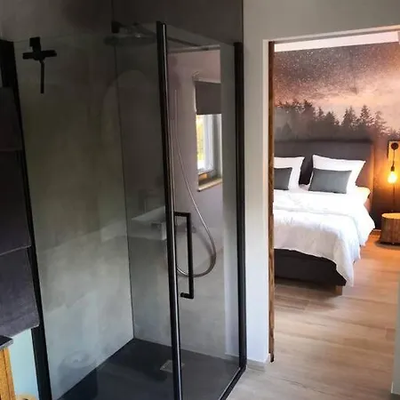 Toit Et Moi. * Stoumont